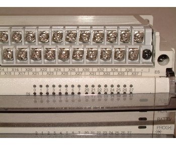 How PLCs work, PLC Mitsubishi scantime, PLC check, input/output, program execution, terminals